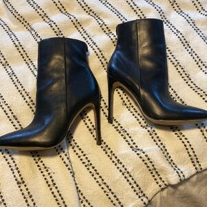 Sam Edelman wrenley bootie black size 8.5